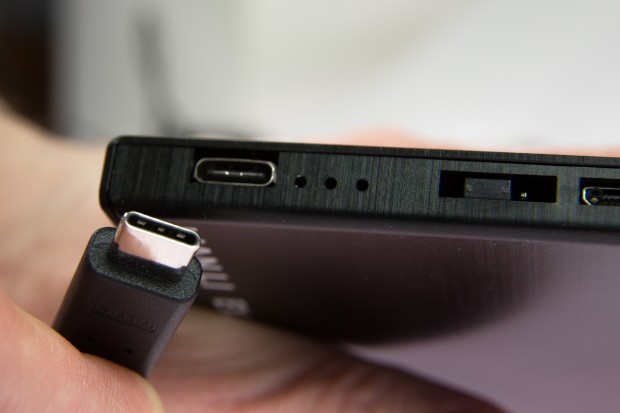 ASUS-SSD mit dem Steckertyp C